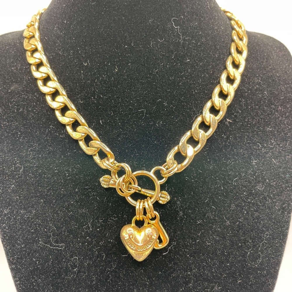 Juicy Couture Vintage Gold Tone Puffy Heart Banner Choker Necklace 14.5"